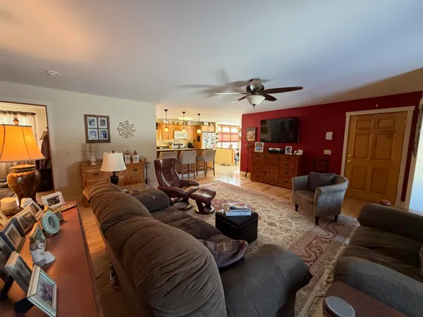 $650,000 | 85 Elm Hill Drive, Clarendon, VT 05759