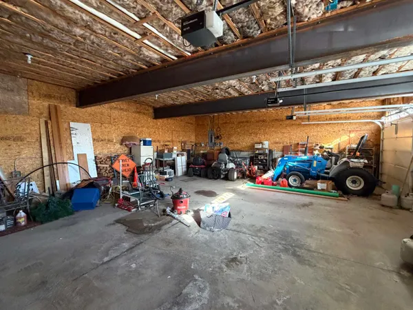 $650,000 | 85 Elm Hill Drive, Clarendon, VT 05759