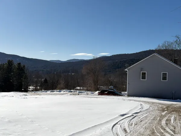 $650,000 | 85 Elm Hill Drive, Clarendon, VT 05759