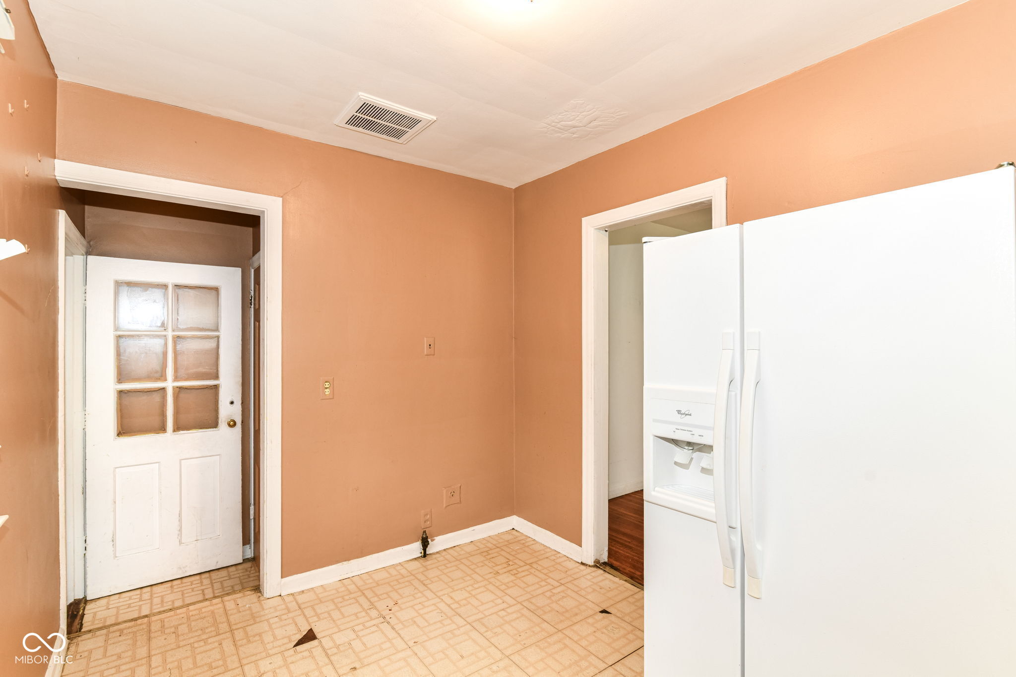 1410 East 46th Street Indianapolis, IN 46205 - Photo 11 of 26