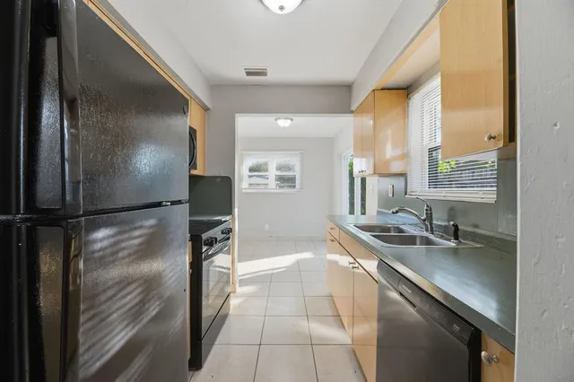 $400,000 | 5649 Southwest 36th Court, West Park, FL 33023