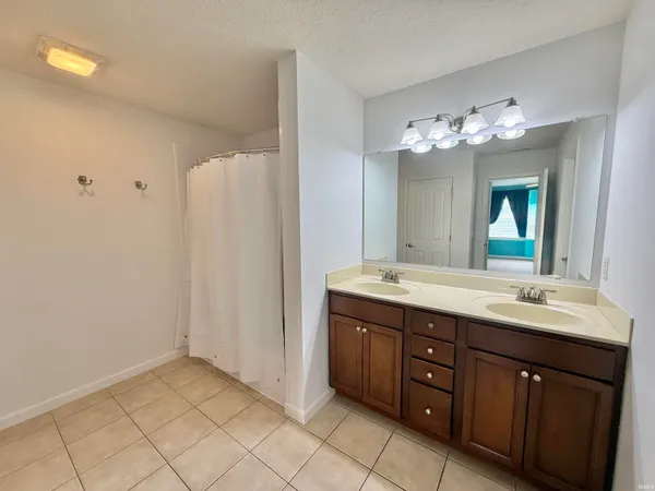 $319,900 | 4560 Marble Drive, Newburgh, IN 47630