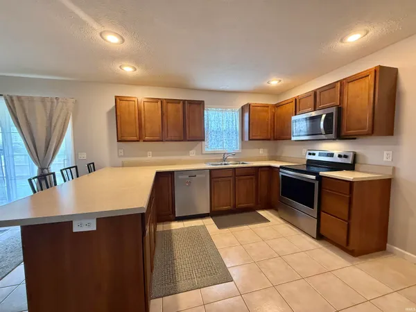 $319,900 | 4560 Marble Drive, Newburgh, IN 47630