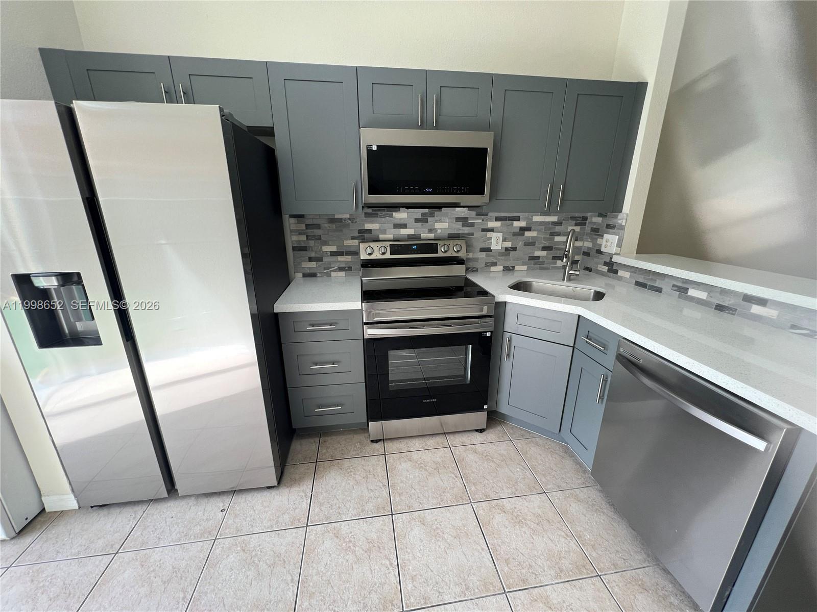 85 Southwest 16th Avenue Homestead, FL 33030 - Photo 8 of 20