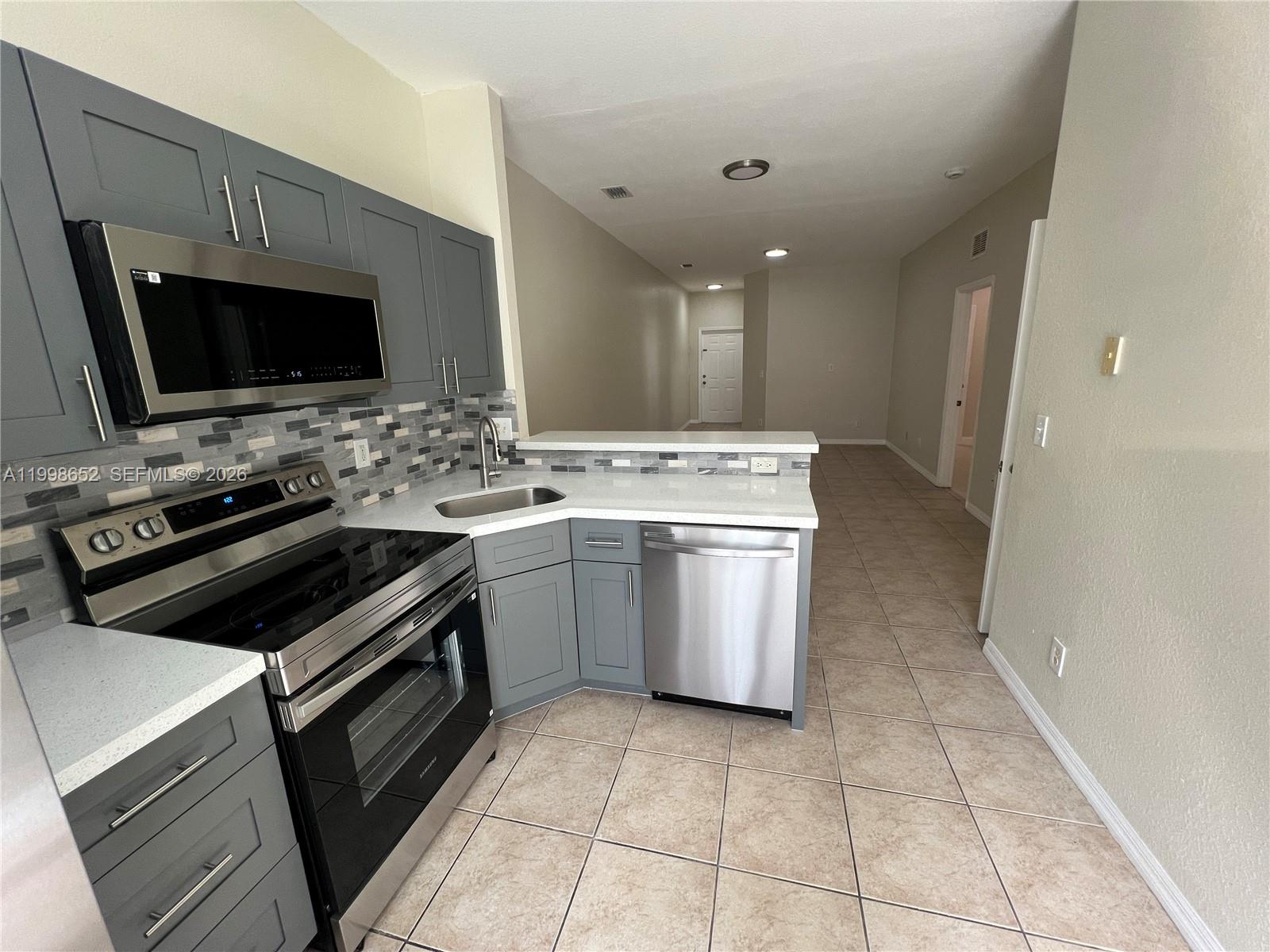 85 Southwest 16th Avenue Homestead, FL 33030 - Photo 10 of 20