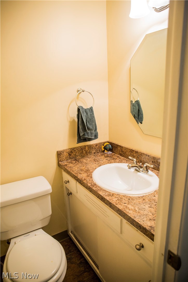 4810 Fairlawn Road Cleveland, OH 44124 - Photo 11 of 25 Gallery Image 11