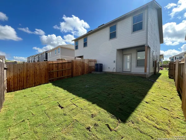 $1,495 | 7541 Briarwood Pass, Unit 101, San Antonio, TX 78252