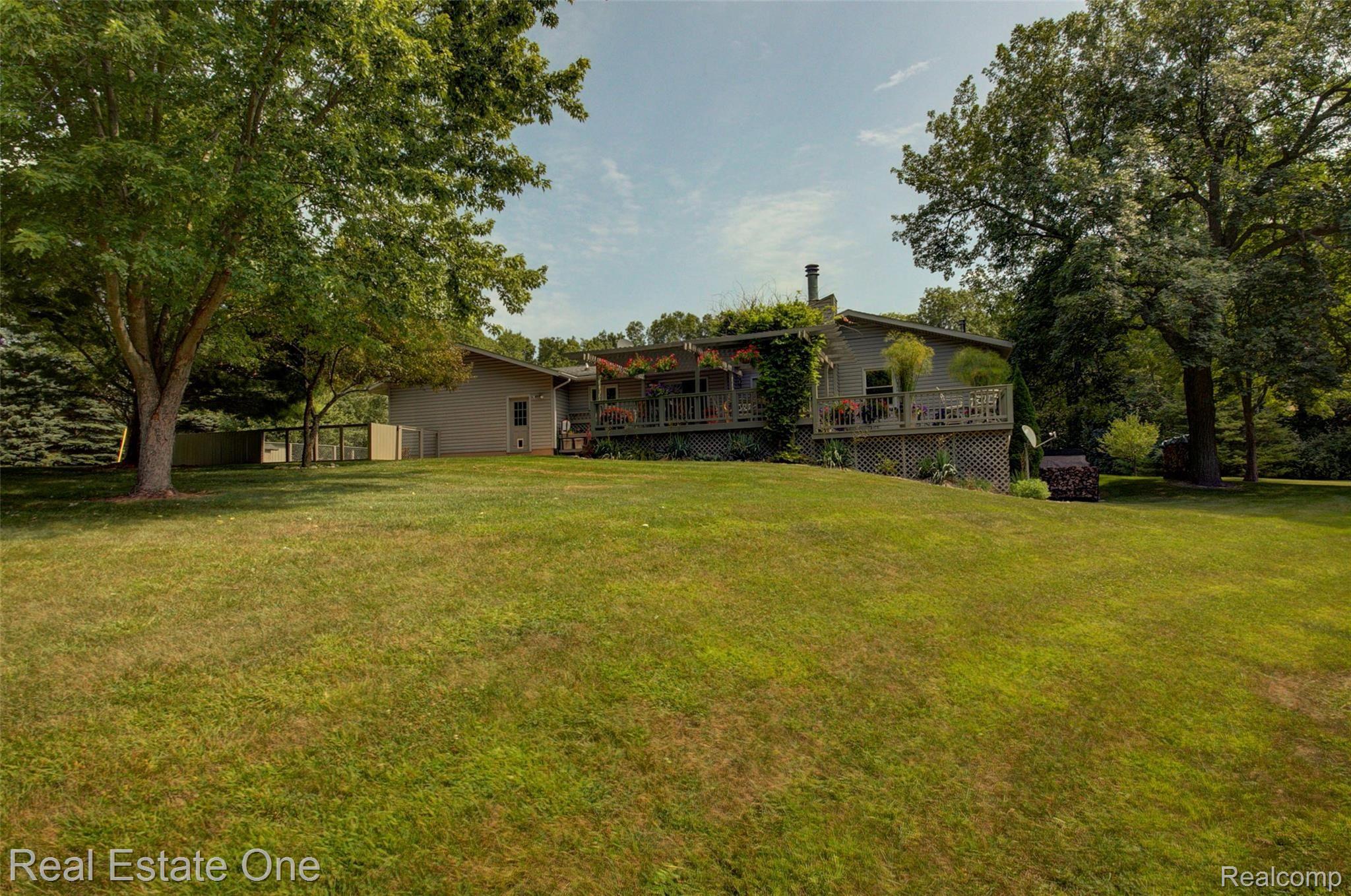 7112 Richardson Road Howell, MI 48843 - Photo 59 of 97 930A5029_30_31.jpg