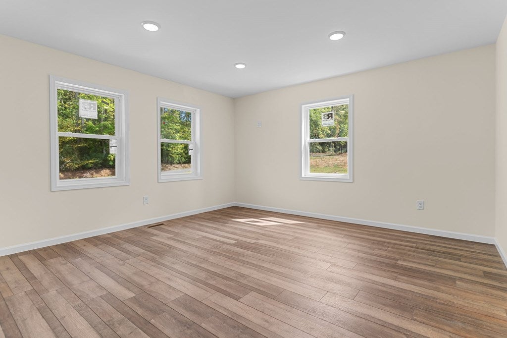 1177 Deer Ridge Road Hillsville, VA 24343 - Photo 17 of 38 Gallery Image 17