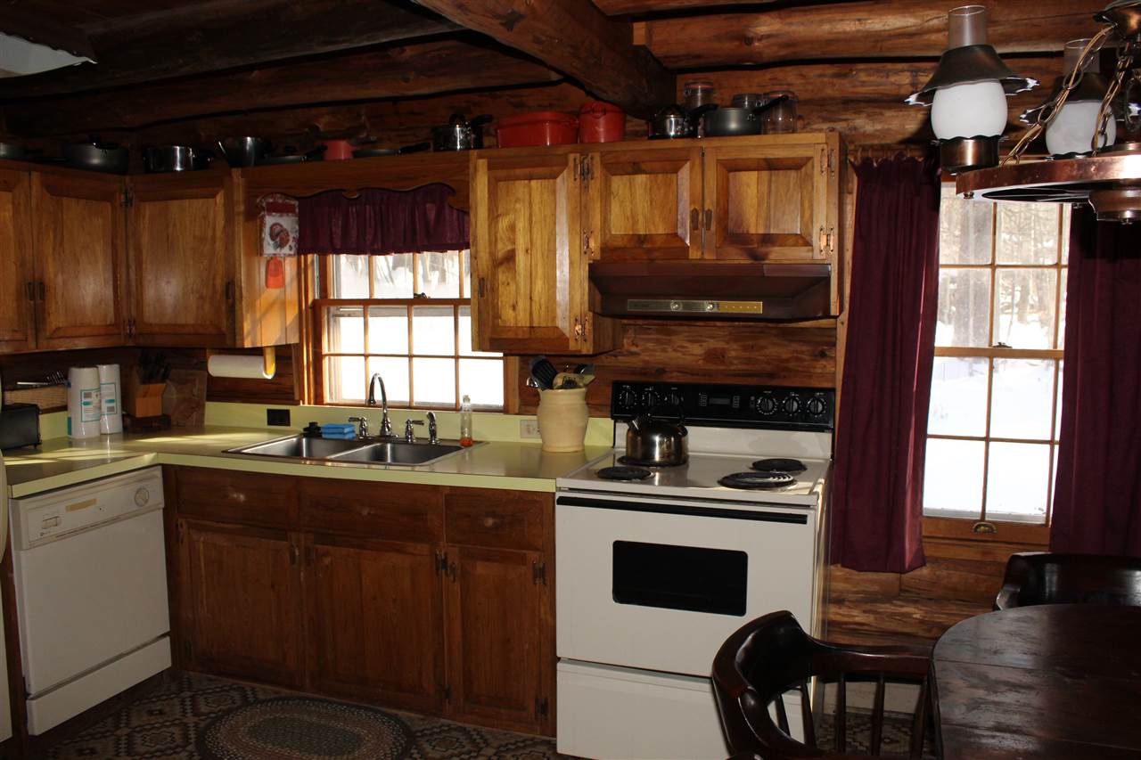 809 Sawmill Road Wardsboro, VT 05360 - Photo 16 of 21 Gallery Image 16