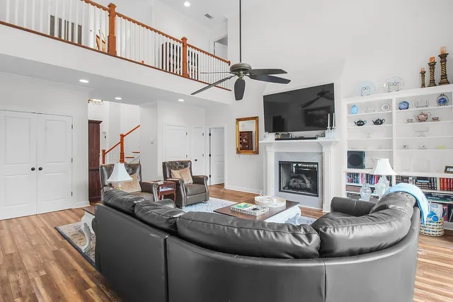 $699,000 | 1068 Picnic Lane Northeast, Townsend, GA 31331