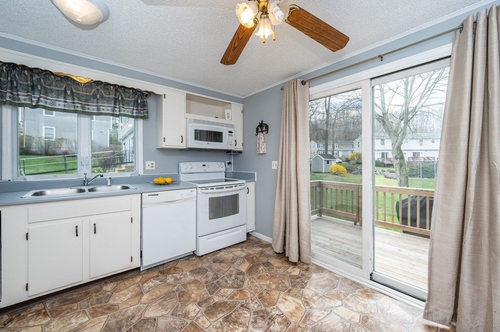 270 Sunderland Road, Unit 47 Worcester, MA 01604 - Photo 9 of 25