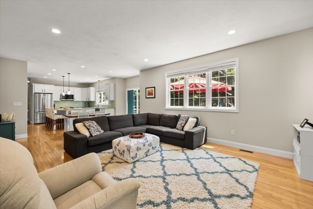 16 Summit Circle Wrentham, MA 02093 - Photo 11 of 42