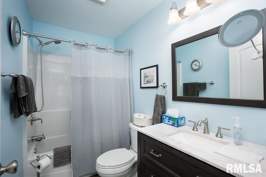 1403 Howard Road Marion, IL 62959 - Photo 24 of 40