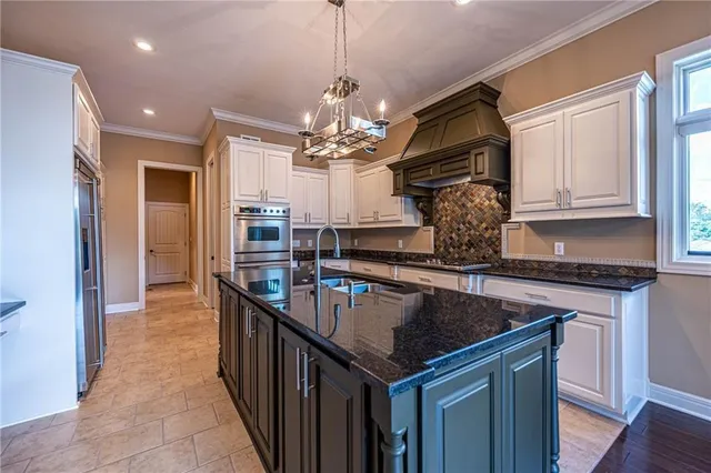 $1,150,000 | 521 West Clark Street, Warrensburg, MO 64093