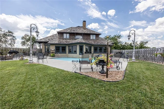 $1,150,000 | 521 West Clark Street, Warrensburg, MO 64093