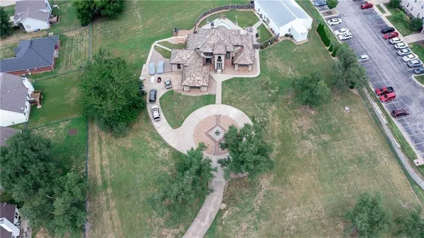 $999,999 | 521 West Clark Street, Warrensburg, MO 64093