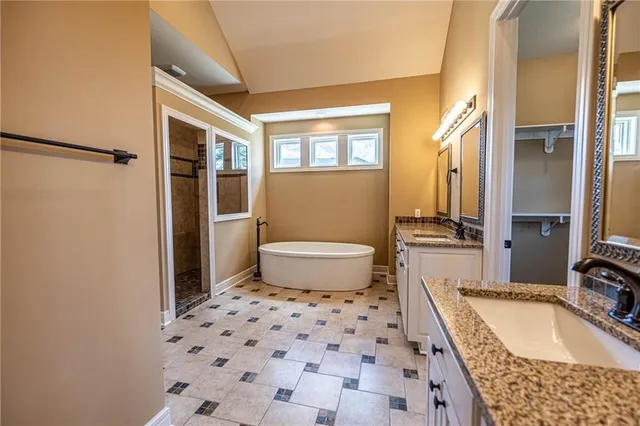 $1,150,000 | 521 West Clark Street, Warrensburg, MO 64093