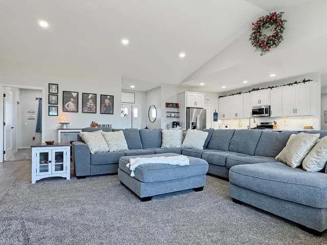 $505,000 | 3010 Eastbay Avenue, Balaton, MN 56115