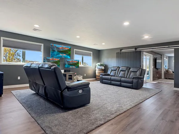 $505,000 | 3010 Eastbay Avenue, Balaton, MN 56115