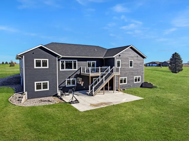 $505,000 | 3010 Eastbay Avenue, Balaton, MN 56115