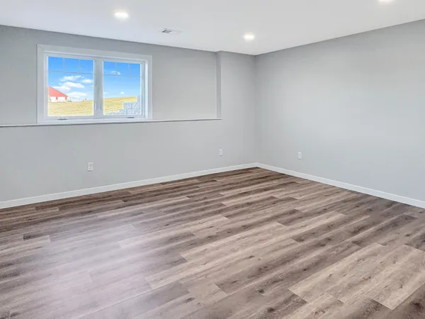 $505,000 | 3010 Eastbay Avenue, Balaton, MN 56115