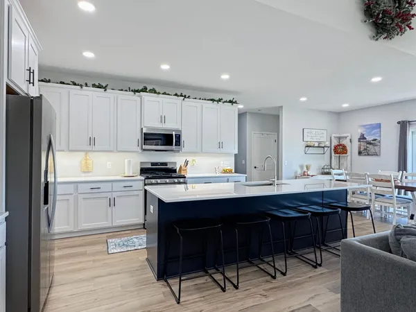 $505,000 | 3010 Eastbay Avenue, Balaton, MN 56115