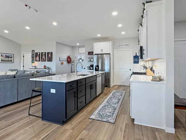 $505,000 | 3010 Eastbay Avenue, Balaton, MN 56115