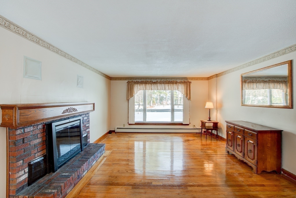 207 Sherbert Road Ashburnham, MA 01430 - Photo 9 of 40
