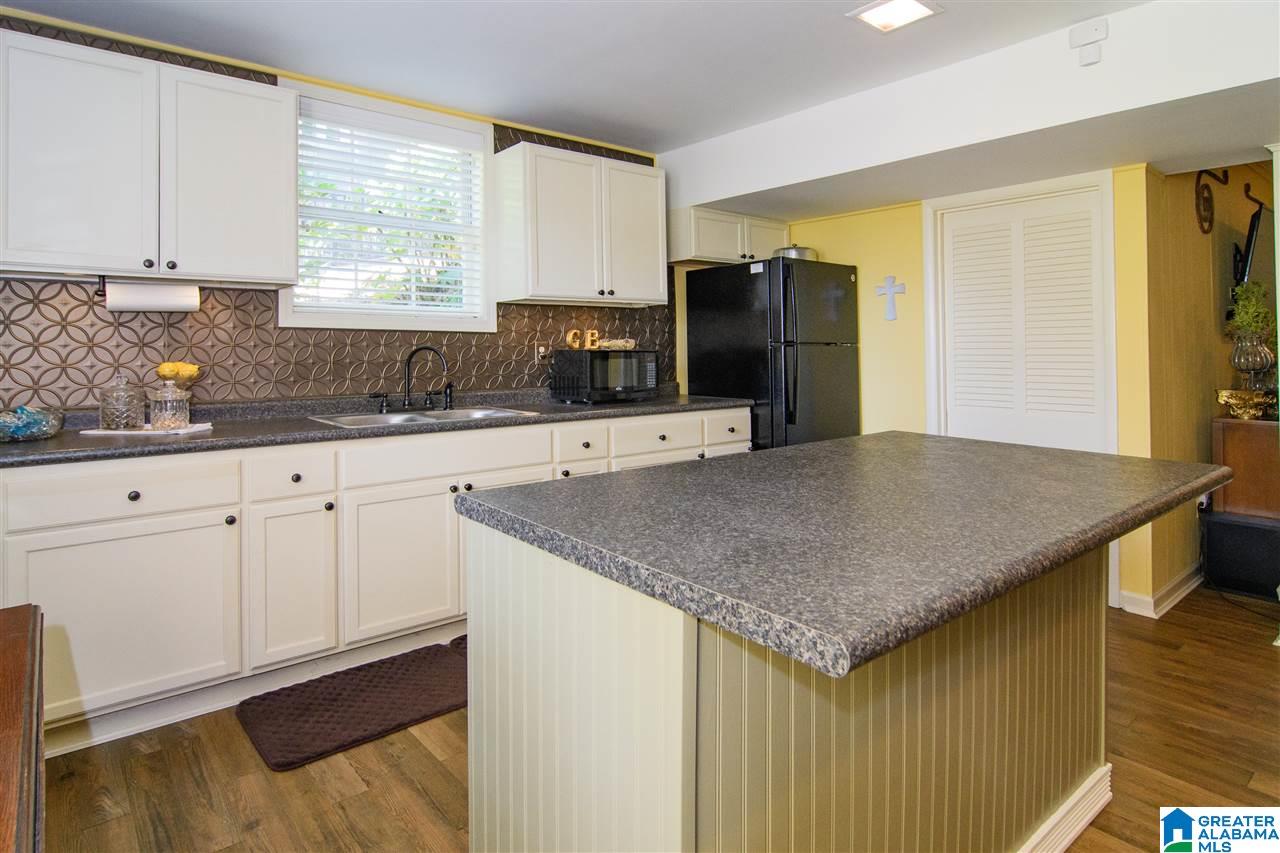 933 Rockford Road Birmingham, AL 35222 - Photo 37 of 50