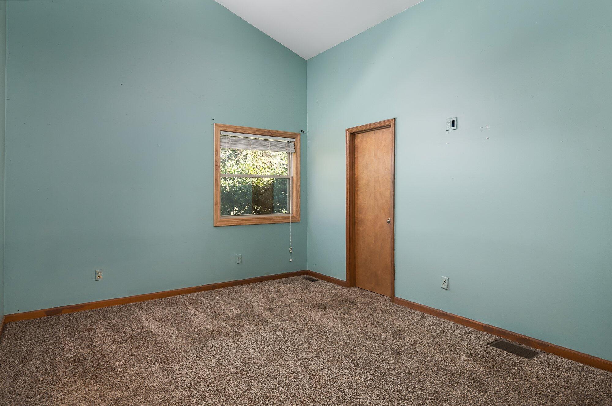 3647 Winchester Road Lexington, KY 40509 - Photo 16 of 35 019-3647_winchester_rd_8_9_22-highrez.jp