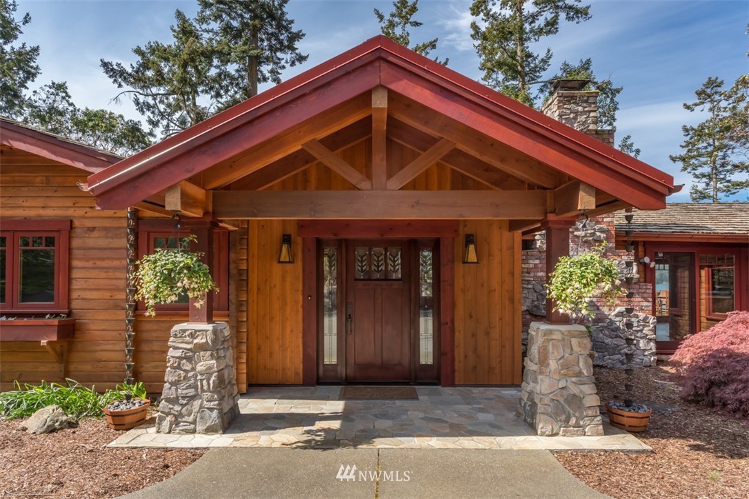 1485 East Sequim Bay Road Sequim, WA 98382 - Photo 2 of 25 a front view of a house