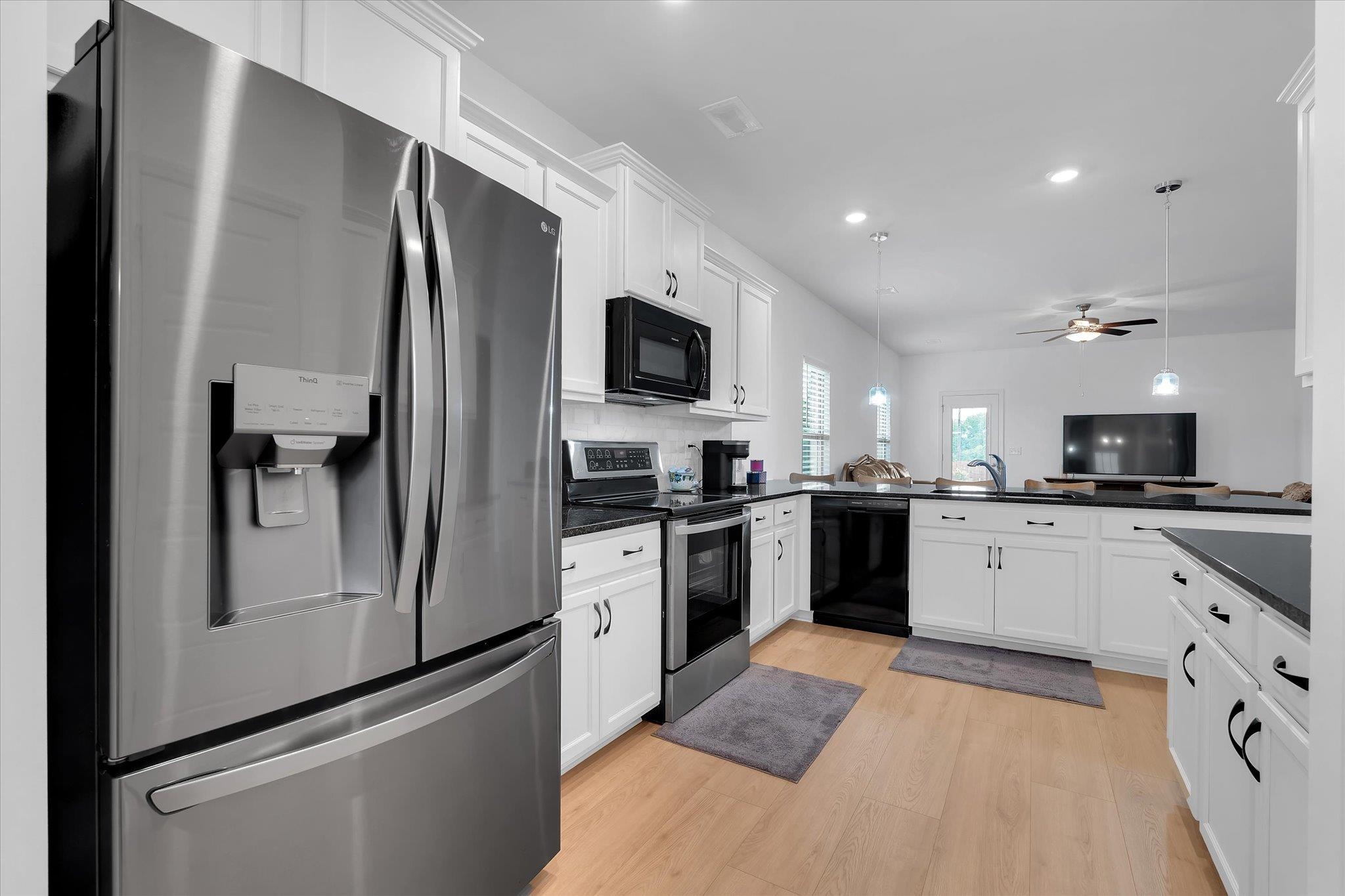 1037 Spruce Grove Road Duncan, SC 29334 - Photo 4 of 25