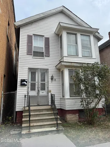 $1,500 | 528 4th Avenue, Unit 2, Troy, NY 12182