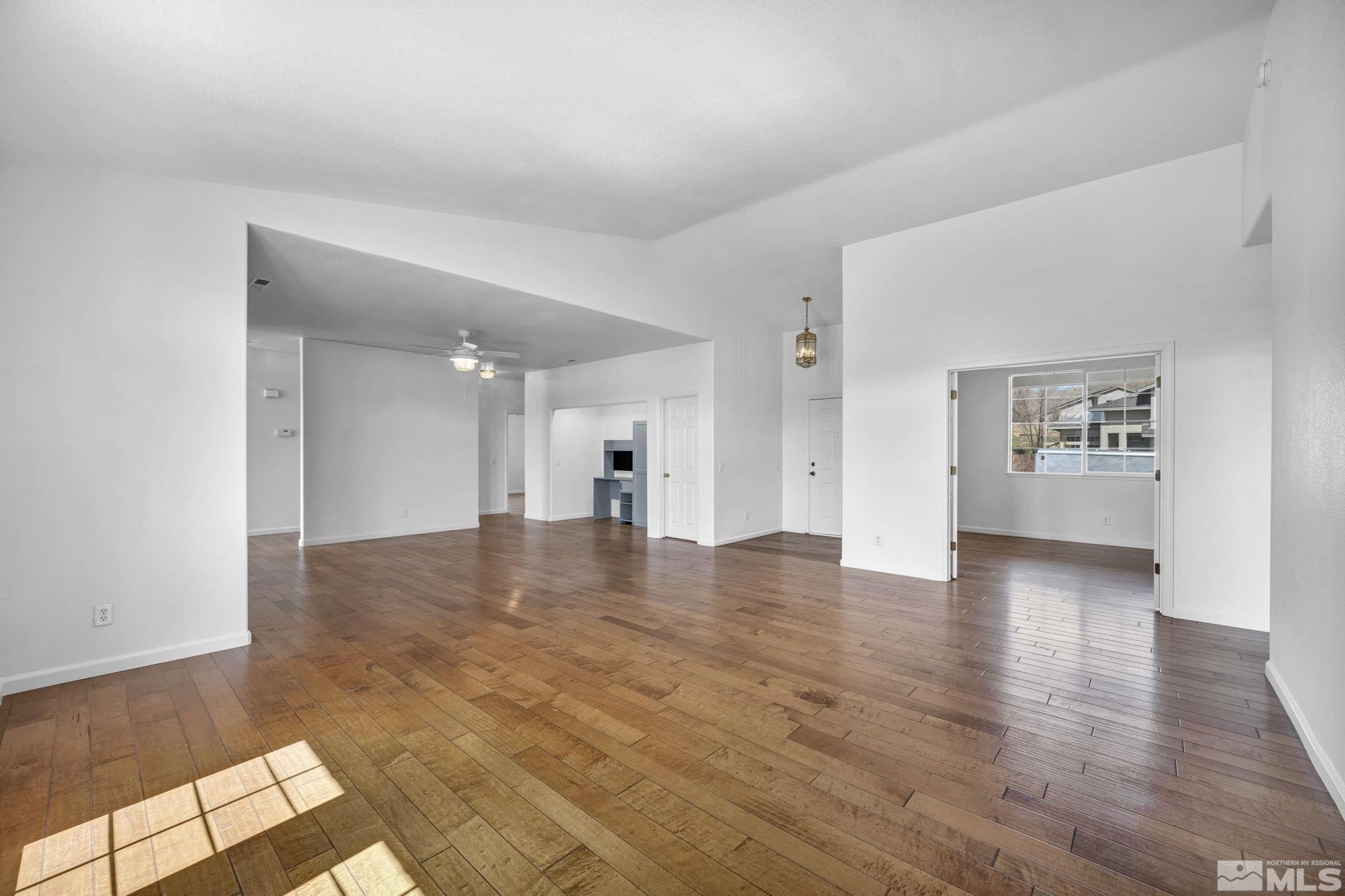 21102 Mt Evans Drive Reno, NV 89508 - Photo 5 of 40 Photo 5