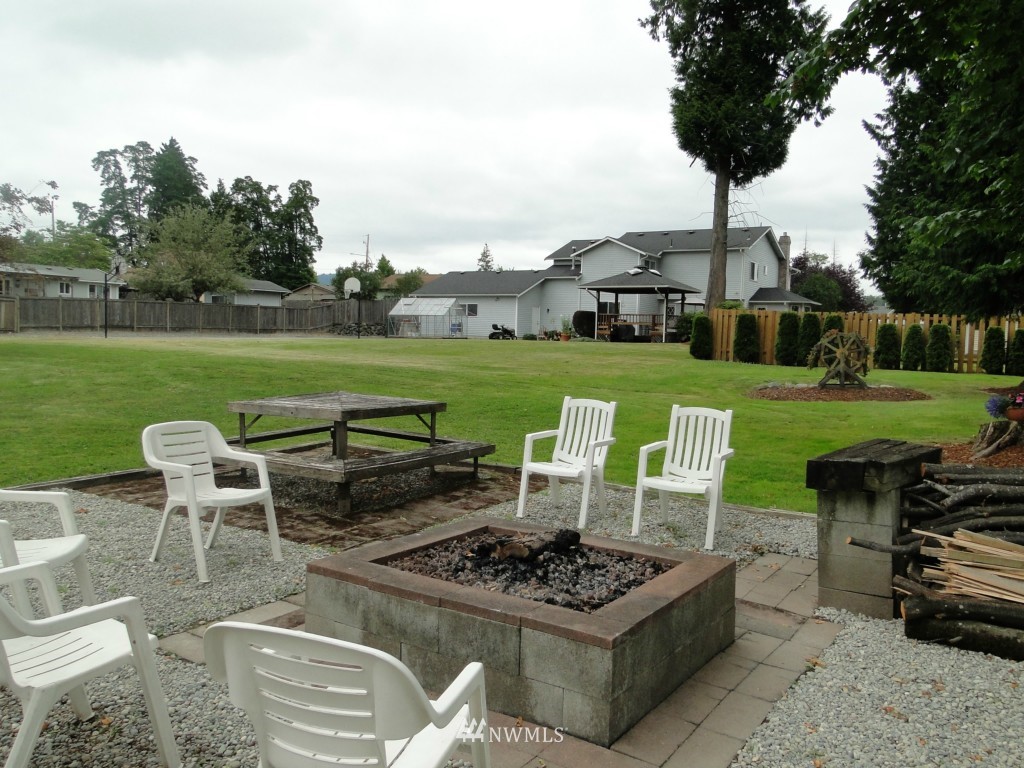 269 Jericho Avenue Northeast Renton, WA 98059 - Photo 12 of 15 Gallery Image 12