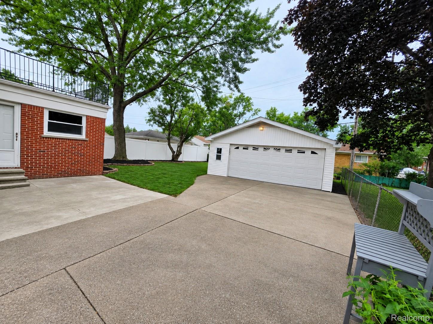31159 Kelly Road Fraser, MI 48026 - Photo 29 of 34 file_00000000e758820c9e1aa91e6bd9eeee (1).jpeg