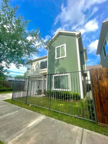 $3,000 | 2306 Wipprecht Street, Houston, TX 77020