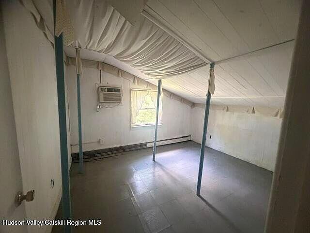 388 Fitzsimmons Road Red Hook, NY 12571 - Photo 17 of 21 Bedroom 3