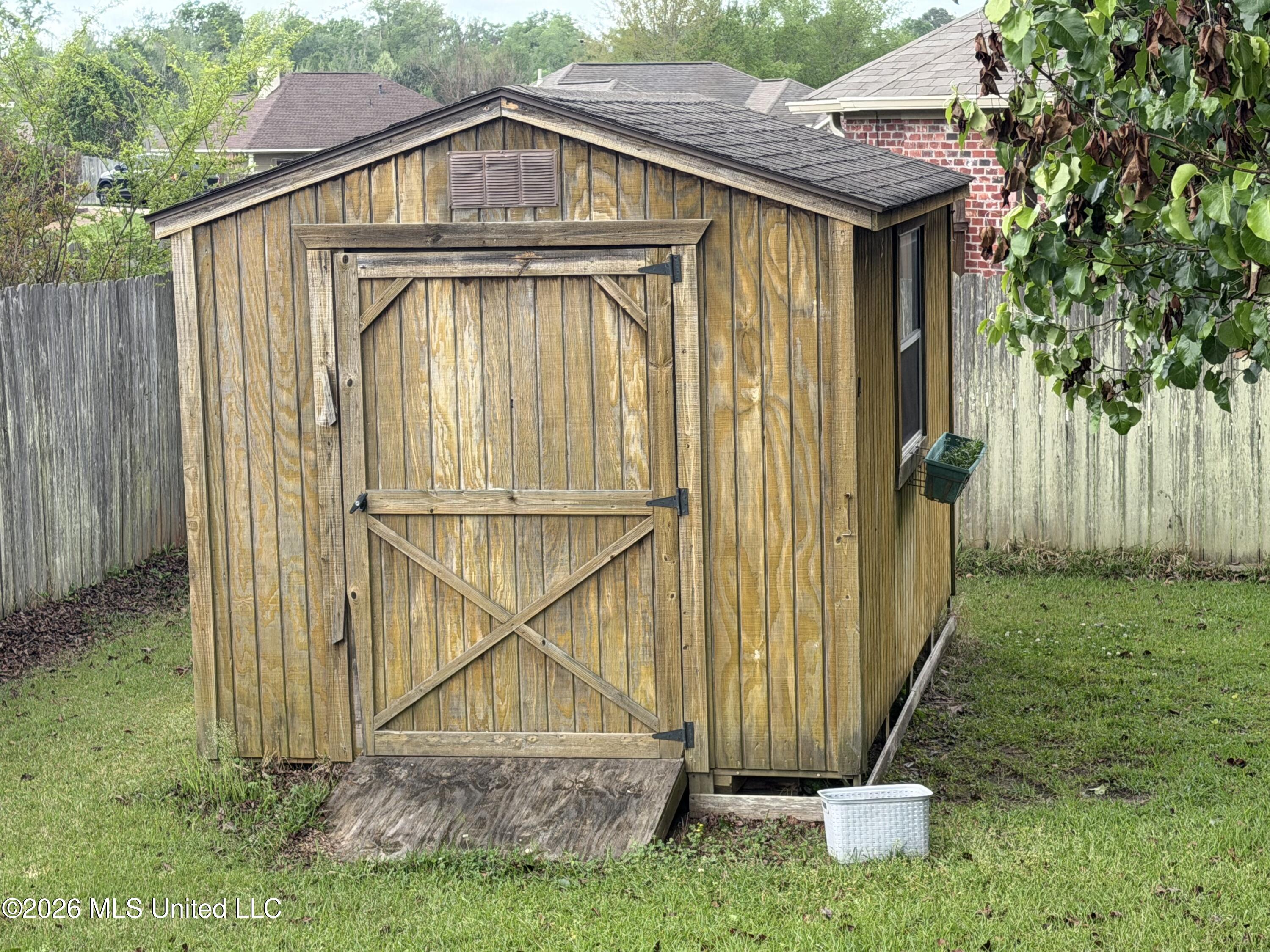 401 Roxbury Place Florence, MS 39073 - Photo 33 of 41 IMG_2167