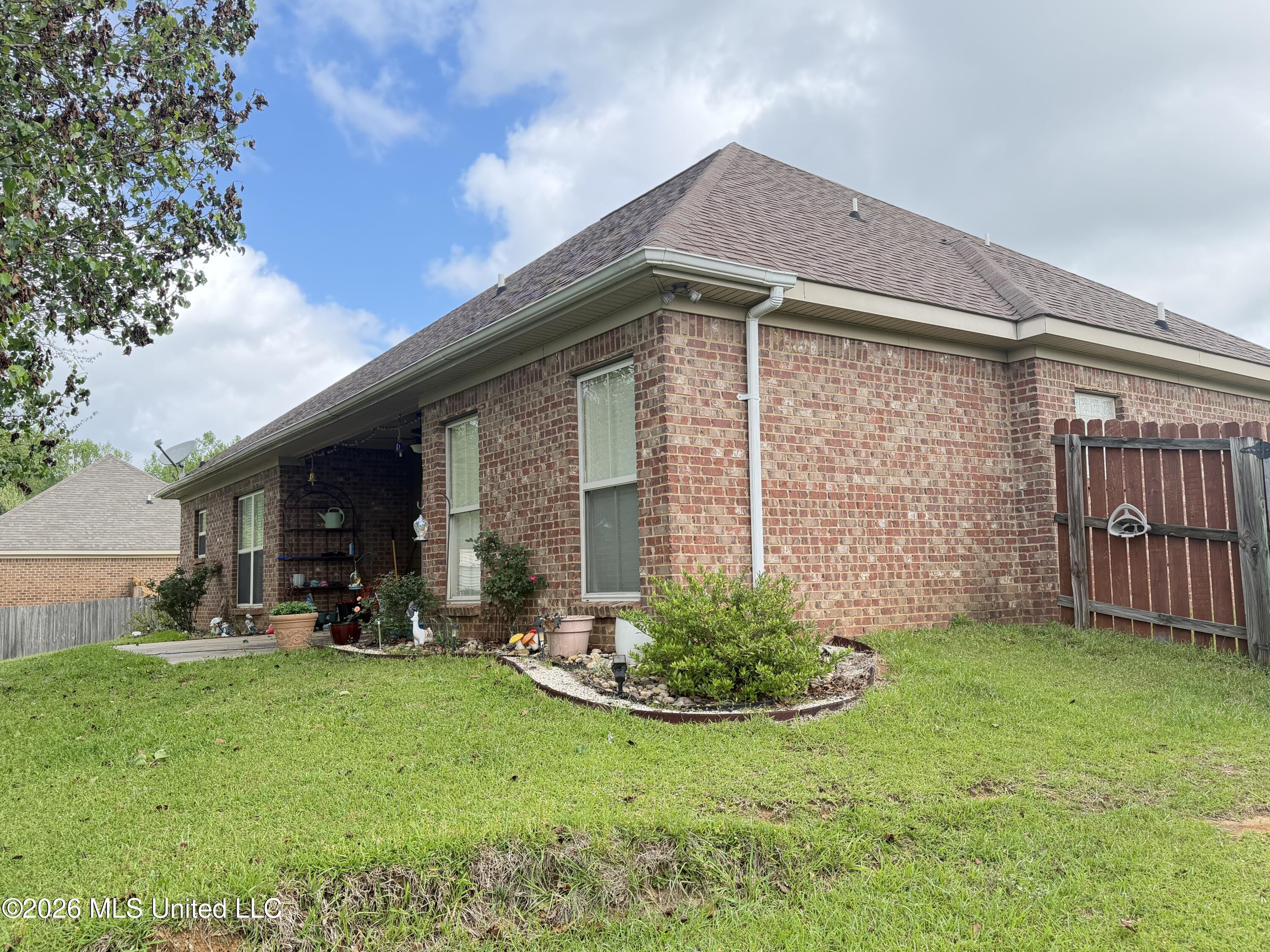 401 Roxbury Place Florence, MS 39073 - Photo 34 of 41 IMG_2168