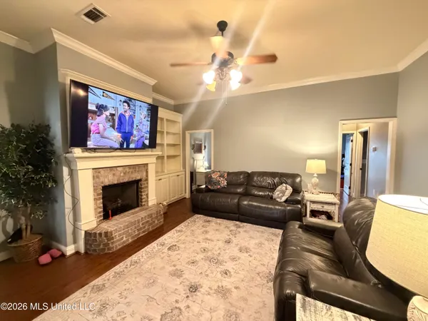 $249,900 | 401 Roxbury Place, Florence, MS 39073