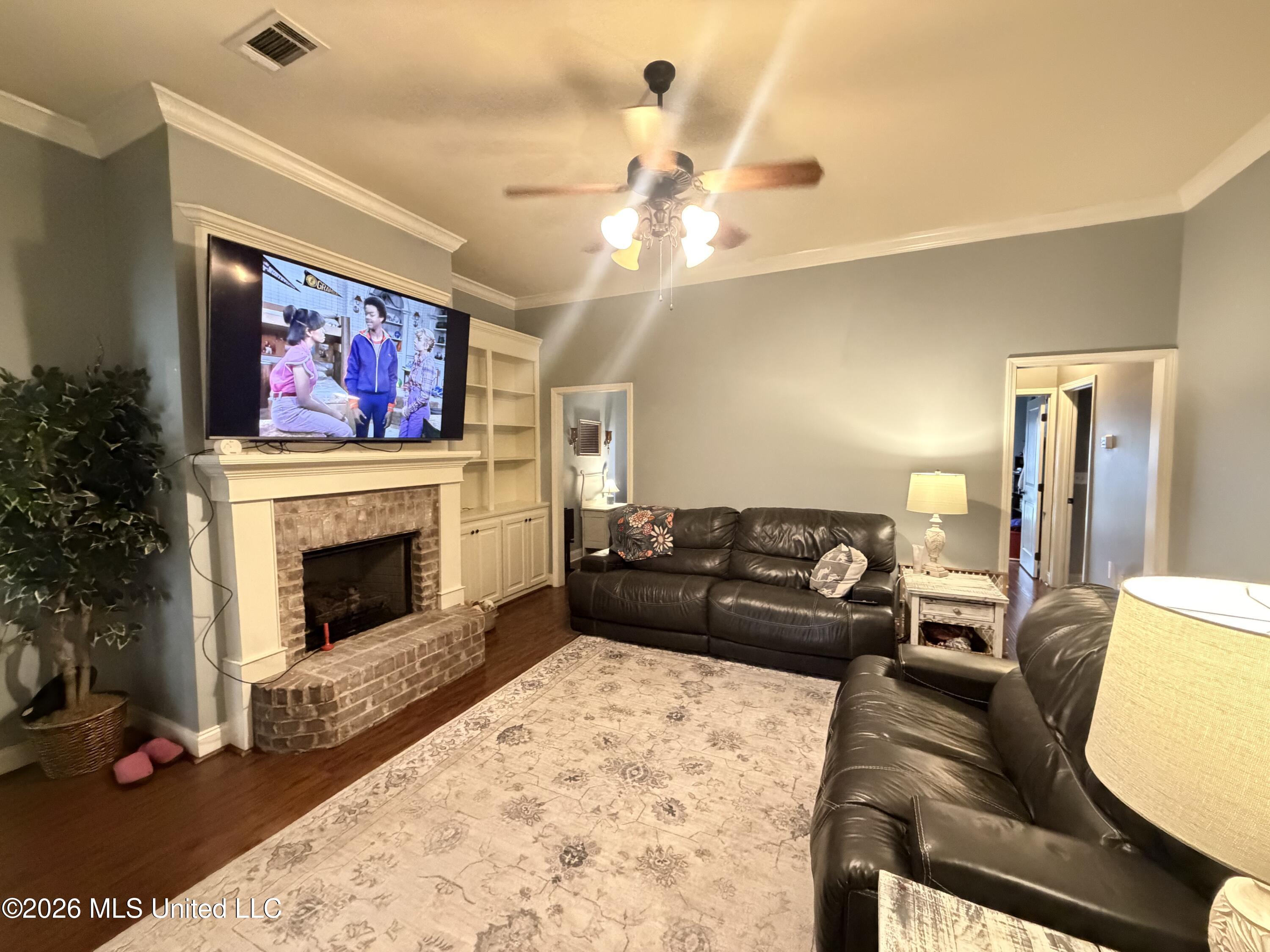 401 Roxbury Place Florence, MS 39073 - Photo 4 of 41 IMG_2142