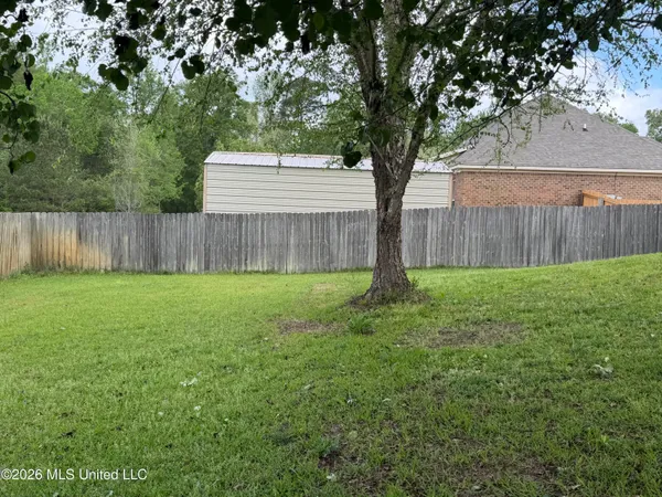 $249,900 | 401 Roxbury Place, Florence, MS 39073