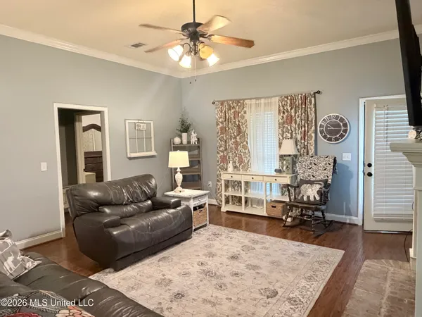 $249,900 | 401 Roxbury Place, Florence, MS 39073