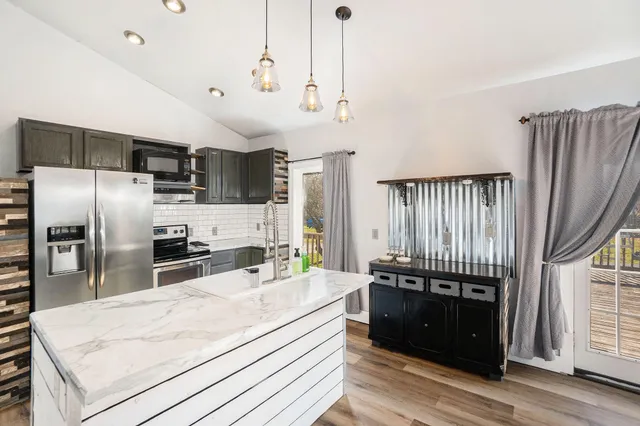 $169,900 | 760 South Roth Street, Reed City, MI 49677