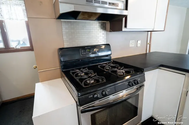 $339,000 | 107 Hawley Highway, Saranac, MI 48881