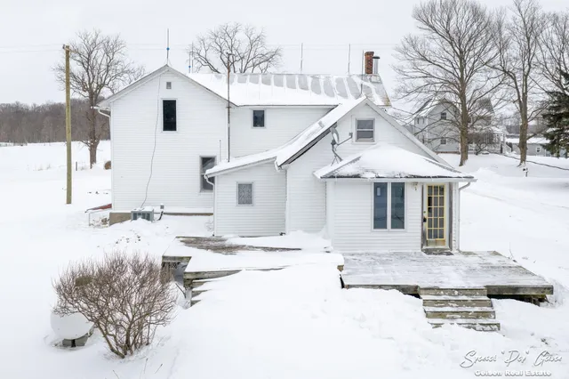 $339,000 | 107 Hawley Highway, Saranac, MI 48881