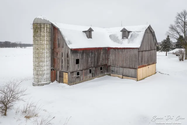 $339,000 | 107 Hawley Highway, Saranac, MI 48881