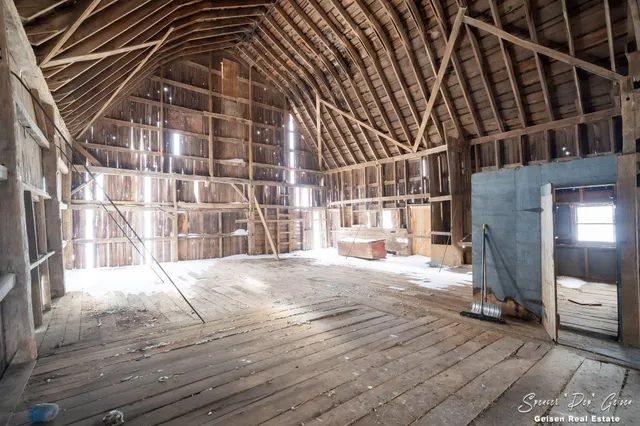 $339,000 | 107 Hawley Highway, Saranac, MI 48881